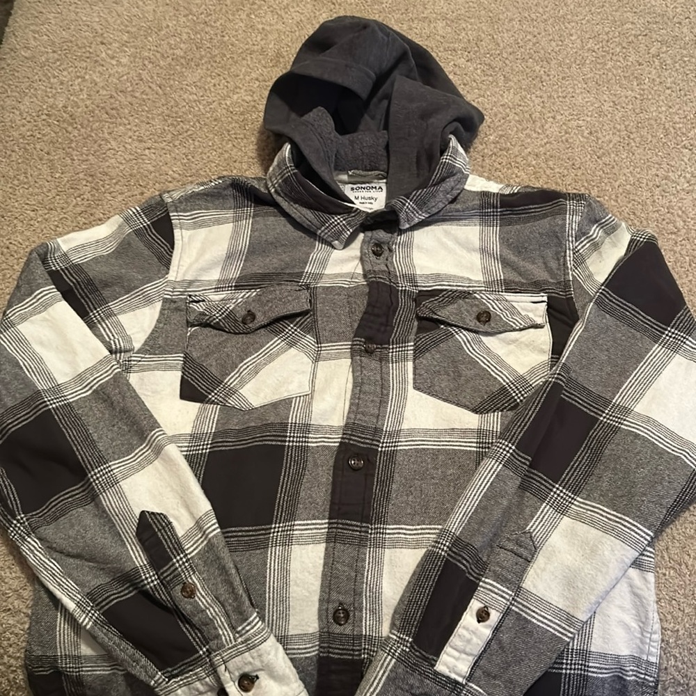 Boys medium husky long sleeve shirt with hood